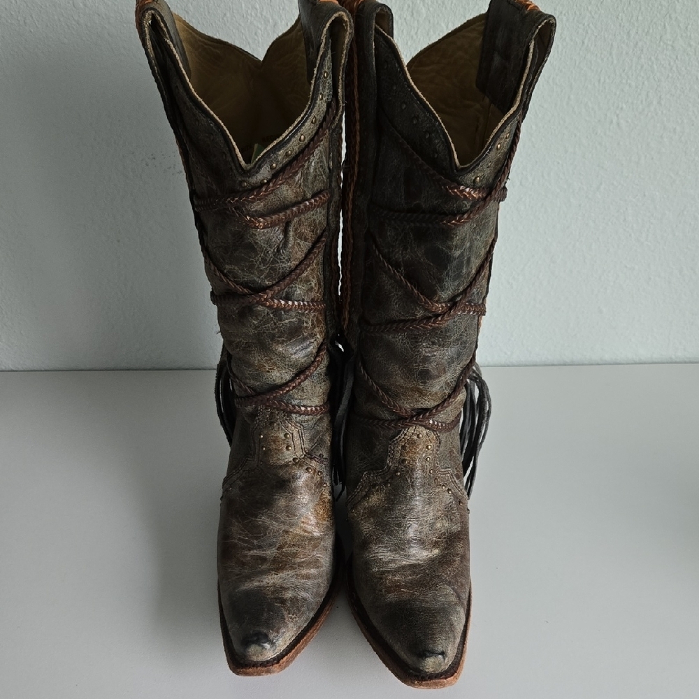Vintage Leather Heeled Boots with Fringe - Picture 3 of 13